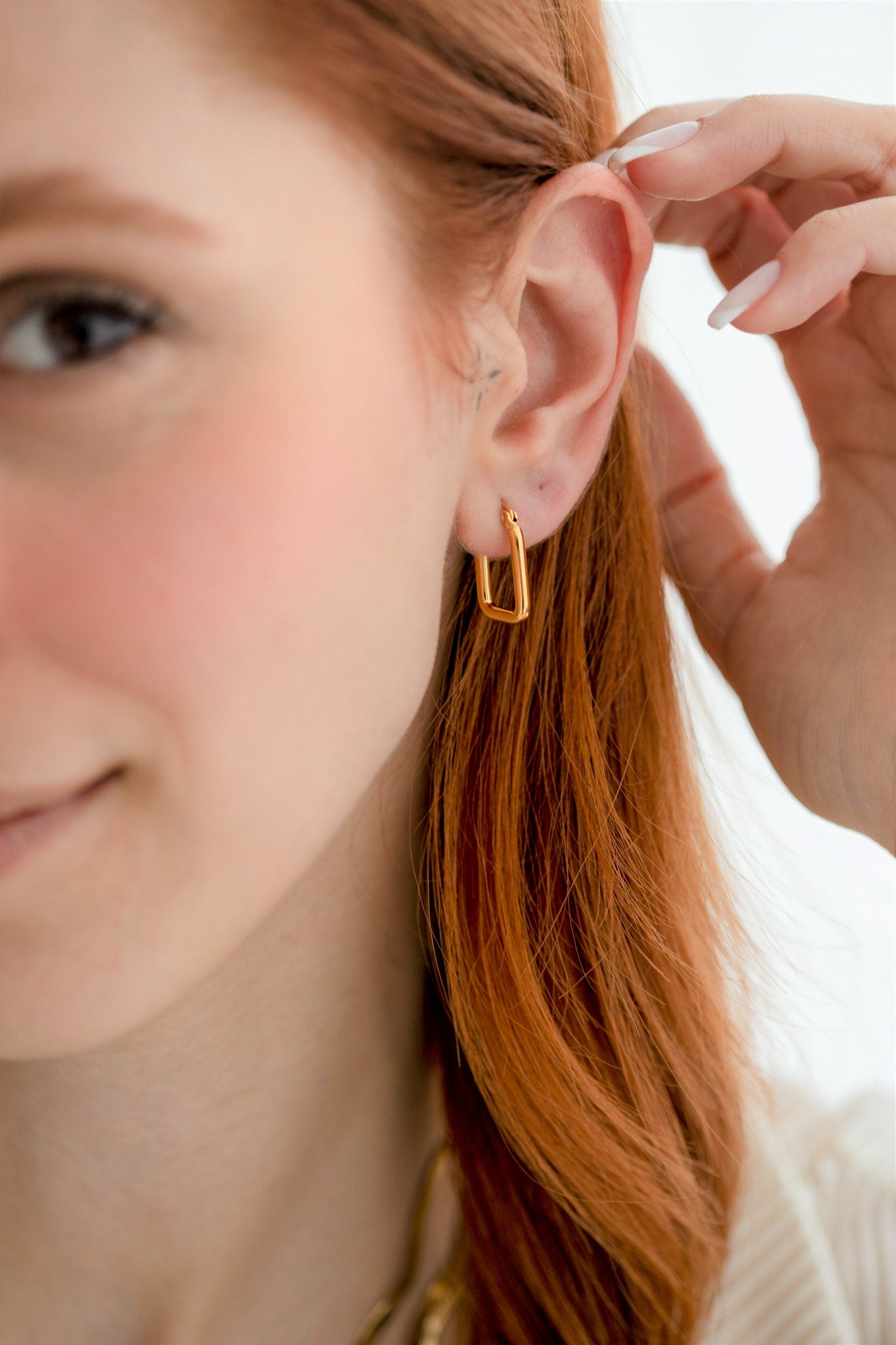 U Shape Earrings,18K Gold Hoop Earrings, Gift For Mothers Day, Dainty Earrings, Mom To Be Gift, Unique Jewelry, Waterproof Simple Earrings